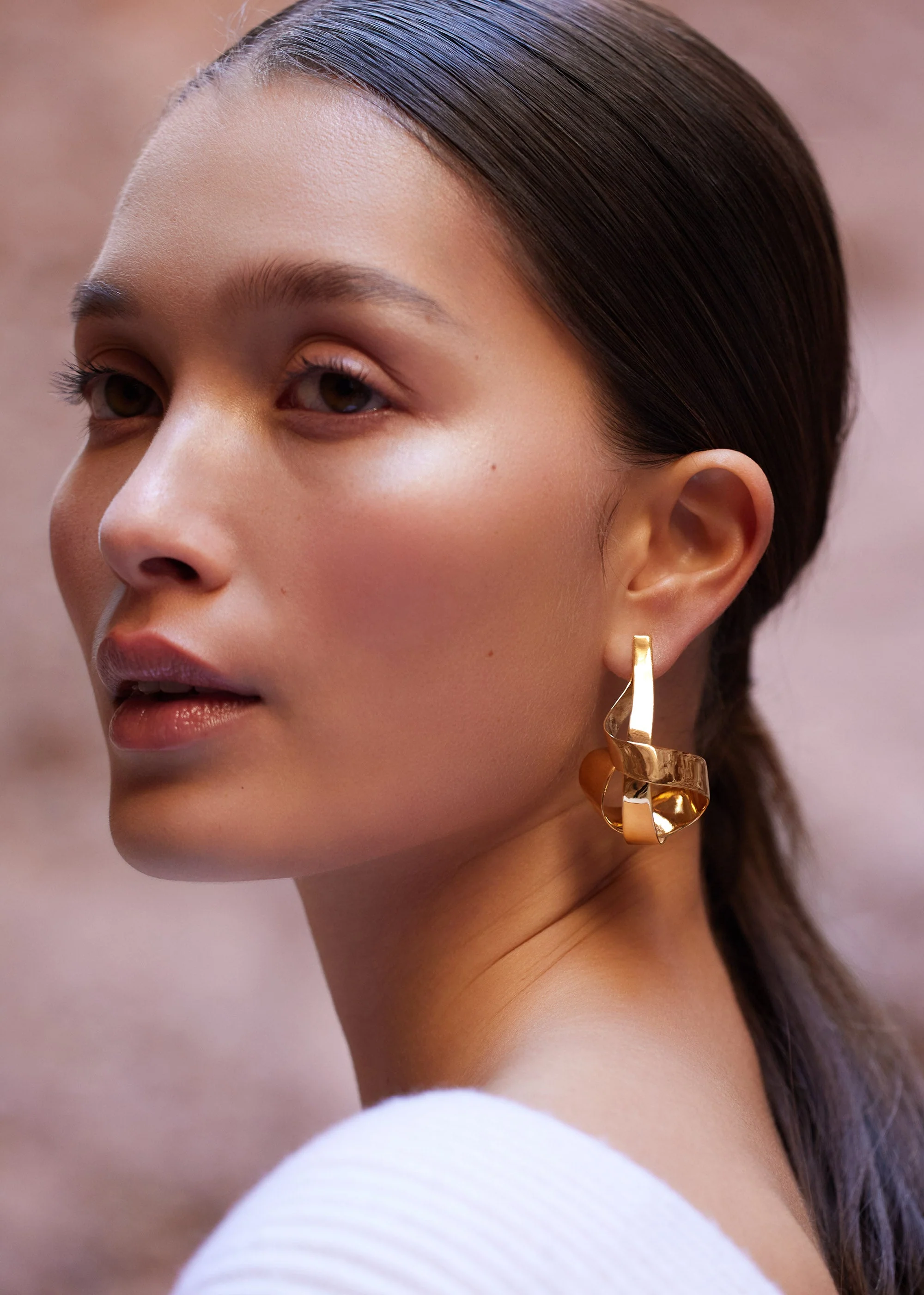 Éole Spiral Earrings - 24 carat gold-gilded - Image 3