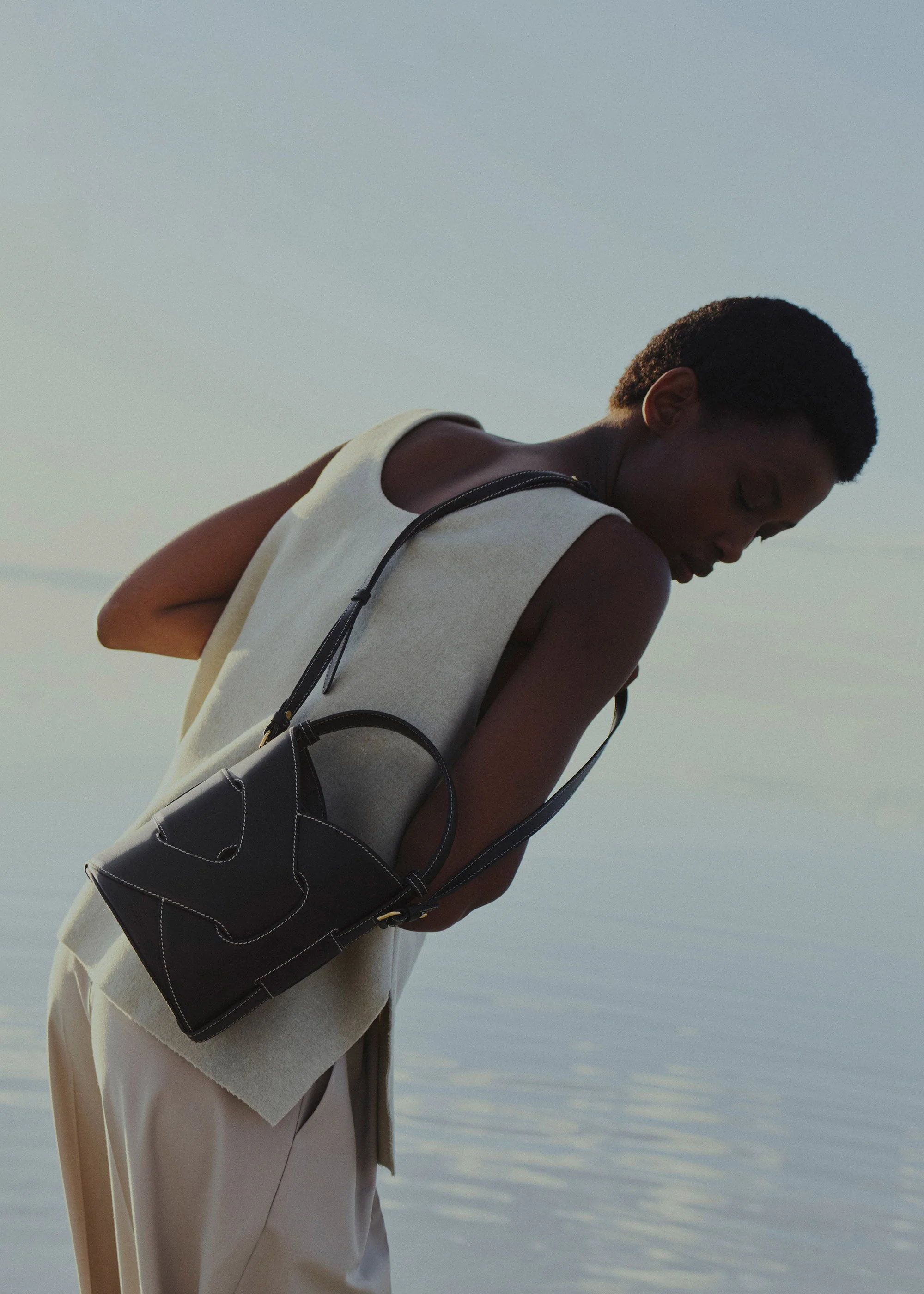 Nodde Seau - Black - Image 4